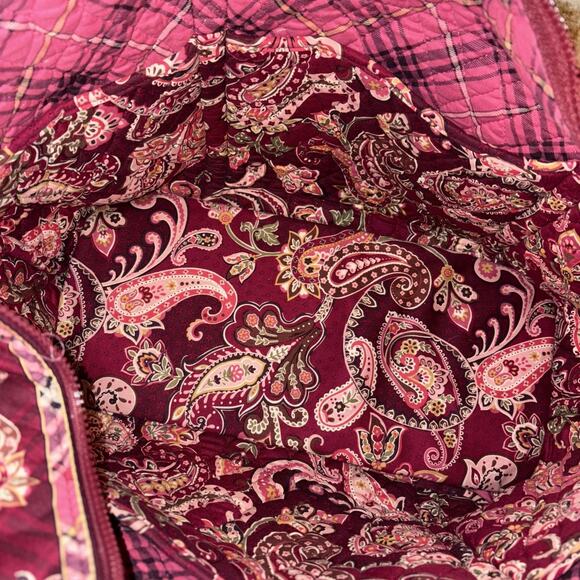 Vera Bradley Large Tote And Pencil Pouch Raspberry Paisley Pattern - Picture 4 of 11